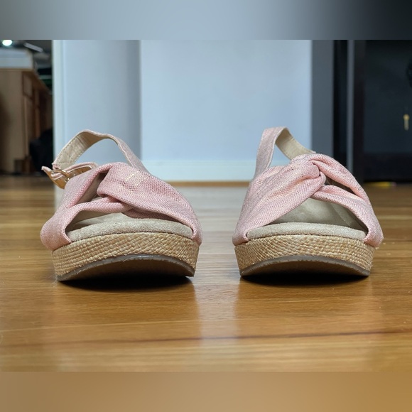Lands’ End Canvas Slingback Wedge Sandals Peach Blush Metallic Size 10 - Picture 6 of 10